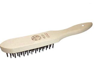 Spazzola acciaio con manico curvo - 4 ranghi art.1622 - con manico legno