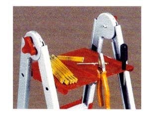 Piano per scala peppina cm.27,3 larghezza del ripiano DO100 - in metallo verniciato, utilizzabile su scale ns.cod.92821 e 92784 o con spazio per il pianetto non inferiore a cm.27,3