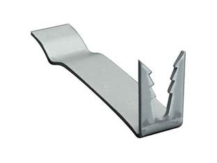 Arpioni a due punte - mm.110x18 spess. mm.1,8 - grezzo, per ancoraggio di telai in legno, peso gr.25 l'uno circa