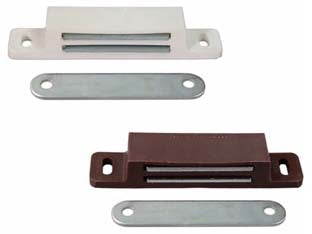 Cricchetto magnetico rettangolare gigante - mm.87x20x15h. in plastica marrone - Nessuna Descrizione per questo prodotto