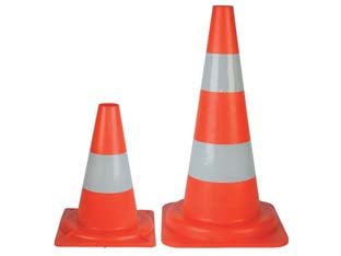 Cono segnaletico stradale in plastica con base e fascia rifrangente - base cm.22,6x33h. - in PE HD, colore bianco e rosso con base e con fascia rifrangente garantita 3 anni
