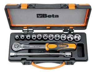 Chiavi a bussola esagonali in cassetta art.920a/c11 - conf. pz.13 composta da:11 chiavi a bussola da mm.10 a mm.22 (10-12-13-14-15-16-17-18-19-21-22) + 1cricchetto+ 1 prolunga + c...