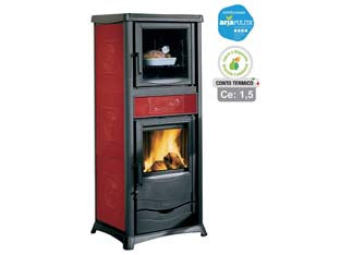 Stufa a legna rossella plus forno evo 9,1kw lib.bordeaux(c.to termico) - misure cm.55,9x53,6x135,9h. - peso Kg.195 - 10,6 kw potenza termica globale, 9,1 Kw potenza nominale utile per mc.260 riscaldabili, consumo kg/h.2,4, tubo uscita fumi ø ...