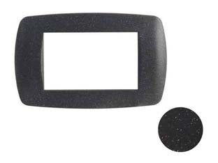 Placca 3 posti millennium nero flash - 3 posti - mm.123x84h. (7843.TN) - finitura in tecnopolimeri, per scatole rettangolari standard, per supporti serie ONDA, AQUA, ARC, fissaggio a scatto