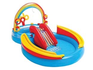 Piscina gonfiabile ovale gioco acqua scivolo +2 anni - cm.297x193x135h. - peso kg.7,80 (57453) - in vinile spessore mm.0,30, predisposto di attacco per l'inserimento del tubo acqua, divertimento assicurato con acqua scivol...