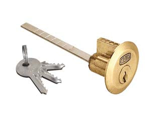 Cilindro staccato per serrature da applicare - (52) - in ottone, in dotazione: 3 chiavi, viti di fissaggio e piastra d’attacco