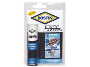 Stucco epossidico per riparare sottacqua - gr.56 - in blister, stucco epossidico modellabile di colore verde in stick specifico per riparazioni in acqua senza dover più svuotar...