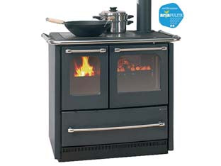 Cucina a legna sovrana easy evo 2.0 7,5 kw nero antracite - misure cm.96,4x64,1x84,8h. - peso Kg.140 - 9,2 kw potenza termica globale, 7,5 Kw potenza nominale utile per mc.215 riscaldabili, consumo Kg/h.2,2, tubo uscita fumi ø c...