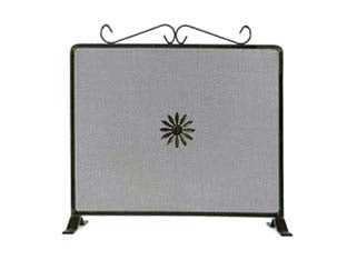 Parascintille con decoro per camino - cm.60x50h. (676B) - in ferro battuto verniciato nero
