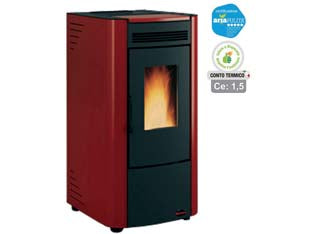 Stufa a pellet ketty evo 5.0 6,5 kw bordeaux (conto termico) - misure cm.45,6x47,9x88,4h. - peso Kg.77 - 2,8, 7,4 Kw potenza termica globale, 2,5/6,5 Kw potenza nominale utile per mc.187 riscaldati , consumo 0,6/1,4 kg.h., capacit...