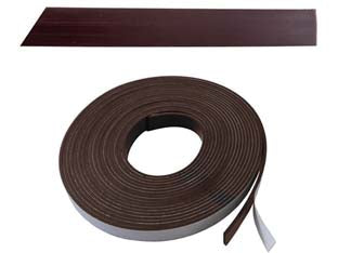 Calamita a nastro autoadesiva in rotolo - mm.12x2 rotolo da mt.5 - può essere tagliata con forbici comuni e può essere applicata su superfici lisce in legno, plastica o alluminio trasformandol...