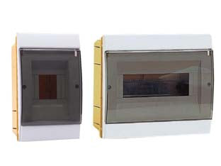 Centralino da incasso con sportello fume ip40 serie arredo - mm.120x22x200h per 2/4 modui - 16W (970.04.B) - in tecnopolimeri termporesistenti con sportello fumè trasparente a scatto- colore bianco RAL 9010, file 1, profondità inclusa...