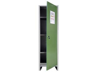 Armadio stoccaggio fitosanitari a unanta cm.179,5h. - cm.50x40x179,5h, smontato - in acciao 10/10mm, verniciatura colore verde, etichetta adesiva conforme alla normativa, 3 mensole forate in lamiera zincata,...