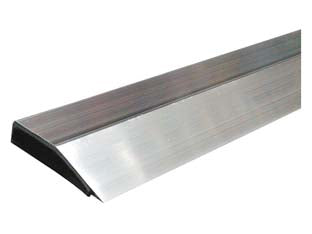 Stadie trapezio in alluminio - cm.250 - sezione a smusso, con tappi