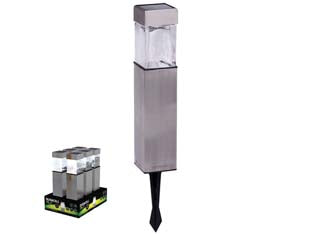 Lampada solare led square in espositore - mm.58x58x396,5h. - 5 lumen - materiale metallo/vetro, limentazione con 1 batteria AA ricaricabile, alimentazione solare , 8 ore di autonomia, grado di pr...