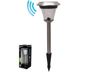 Lampada solare led verre con sensore - ø mm.168x547h. - 9/90 lumen - materiale metallo/vetro , alimentazione con 1 batteria AA ricaricabile, alimentazione solare , 2 ore di autonomia a 90 lumen,...