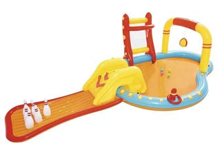 Piscina con giochi gonfiabile lil champ play center +2 anni - cm.435x213x117 - peso Kg.7,350 (art.53068) - piscina con giochi realizzata in vinile spessore mm.0,27, cuscino gonfiabile sul fondo per un maggiore confort, scivolo gonfi...