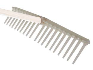 Rastrello in polipropilene 20 denti per erba e fieno spalla dritta - cm.63 gr.330 - in polipropilene bianco a 20 denti, senza manico