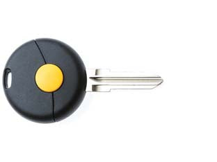 Cover chiavi per auto smart ym23rs1 - YM23RS1 - 1 bottone - permette di riutilizzare la parte elettronica della chiave originale in caso di rottura o danneggiamento della parte meccanic...