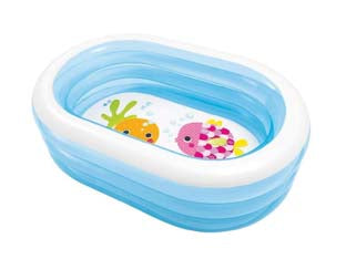 Piscina ovale baby 4 anelli +3 anni - cm.163x107x46h. - peso kg.2,69 (57482) - trasparente, ovale con fondo fantasia pesci, perfetta per rinfrescarsi, rilassarsi e godersi l'estate con morbido pavimento g...
