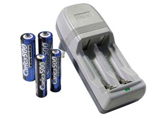 Caricatore per 2 batterie con pz. 2 aa e pz. 2 aaa carica500 - compatto con microprocessore che assicura lunga vita alle batterie con quattro batterie ricaricabili incluse -in dotazione ve...