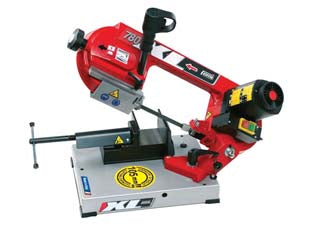 Troncatrice segatrice a nastro taglio per ferro Ø mm.105 850w (780xl) - 850w di potenza, capacità di taglio ø mm.105, tensionatore lama di pratico utilizzo, due velocità a commutazione elettronica,...