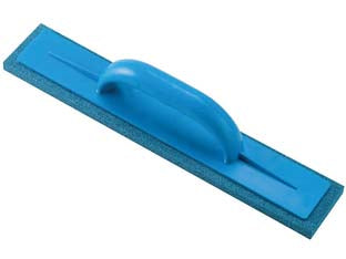 Frattone gommaspugna per intonaco base e manico in plastica - mm.400x70 - 42467 - gomma blu spessore mm.14, con manico con impugnatura ergonomica in polistirolo anti-urto e base in prolipropilene fibra di ve...