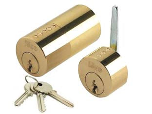 Coppia cilindri f5 per serrature da applicare 853507 - (853507) - cilindro ø mm.26 da applicare alla serratura e cilindro F5, per porte con spessore max mm.50, abbinabile a elettroserrature s...