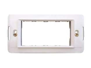 Supporto per placche 4 posti aqua - 4 posti - (7724.B) - supporto per placche serie CLASSIC, MILLENNIUM, DOMUS, per scatole rettangolari , colore bianco
