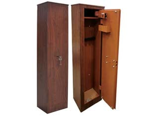 Armadio portafucili in acciaio effetto legno con tesoretto - mm.350x200x1450h. 3 posti peso kg.29 - cassa: struttura in lamiera d’acciaio dello spessore di mm.2 con angoli smussati antiabrasione, predisposizione per l’ancorag...