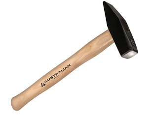 Martello tedesco con manico in legno - gr.200 - manico mm.280 - Nessuna Descrizione per questo prodotto