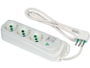 Multipresa 3 posti bipasso + schuko con interrut linea retail bianca - bianca 474604 - cavo mt.1,5 3G0,75 H05VV-F, 3 prese bipasso italo/tedesche 2P+T 16A, spina a squadra italiana 2P+T 16A, con asole di fissaggi...
