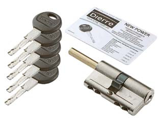 Cilindro europeo new power per pomolo - mm.50-30 (CILNEWP50300755) - finitura nichelata, lunghezza codolo mm.75, sistema a 7 gorges più 2 perni, il cilindro è provvisto del meccanismo di riconos...