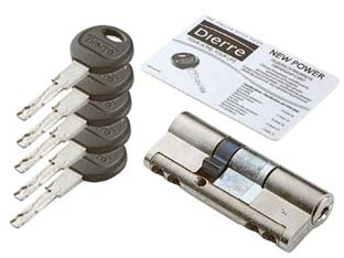 Cilindro europeo new power - mm.30-60 (CILNEWP30605) - finitura nichelata, sistema a 7 gorges più 2 perni, il cilindro è provvisto del meccanismo di riconoscimento e blocco della c...